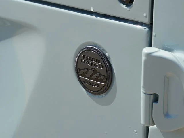 New 2026 Earl Clear-Coat Exterior Paint Jeep Rubicon image 19