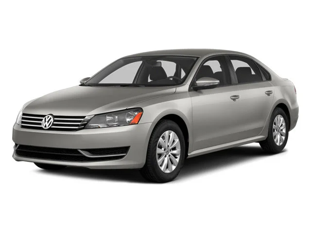 Used 2014  Volkswagen  image 2