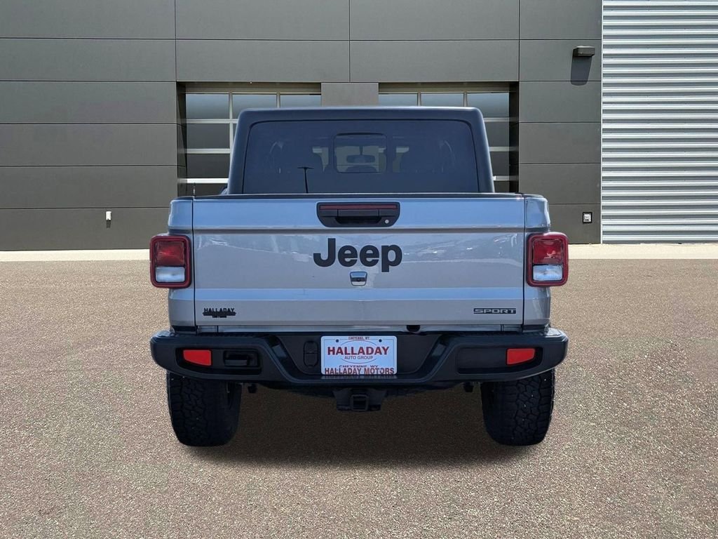 Used 2020 Billet Silver Metallic Clearcoat Jeep Sport S image 7