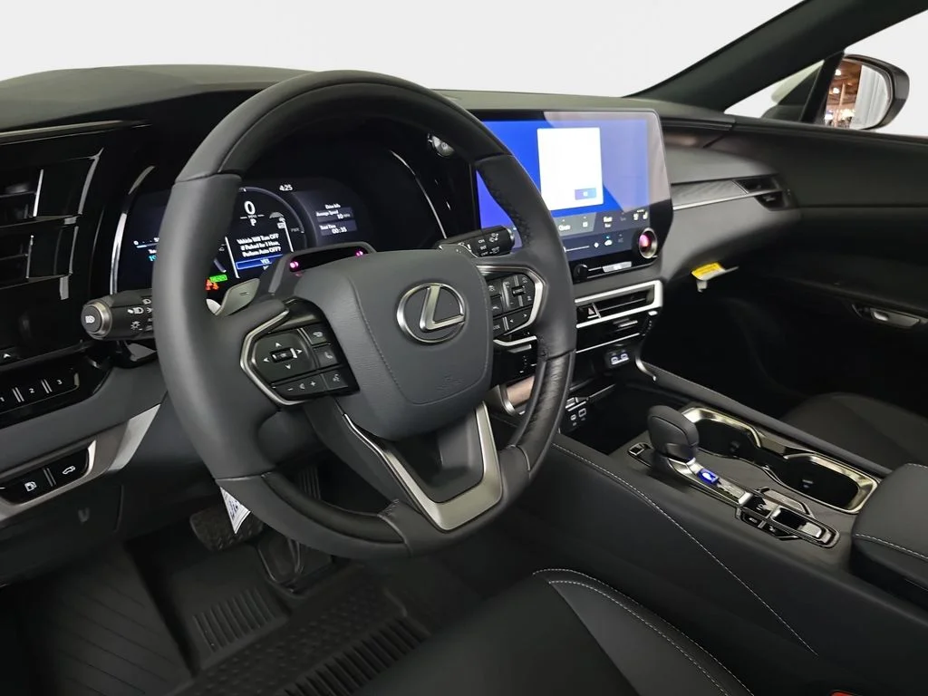New 2026 Eminent White Pearl Lexus PREMIUM image 15