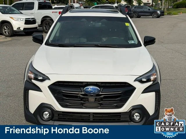 Used 2025 White Subaru Onyx Edition XT image 2