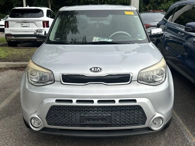 Used 2015 Silver Kia Exclaim image 2