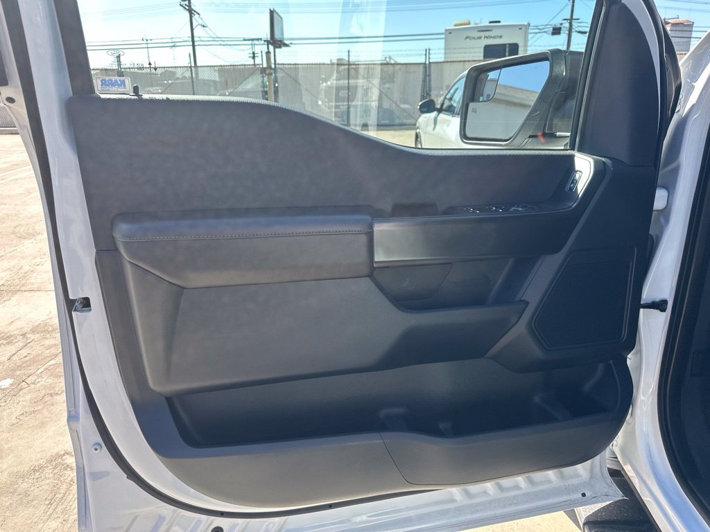 Used 2023 White Ford XL image 7