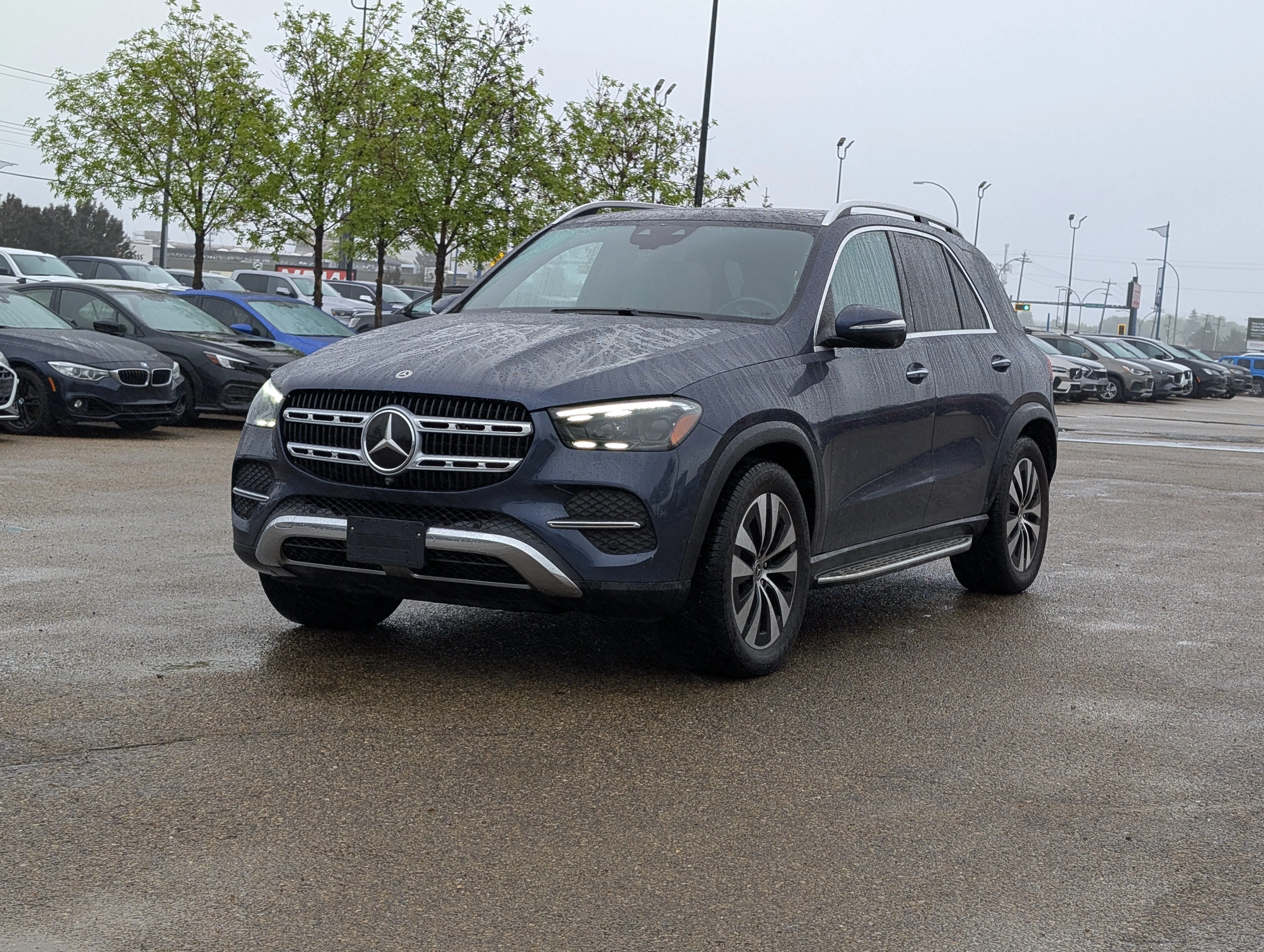 Used 2024 Black Mercedes-Benz GLE 350 image 2