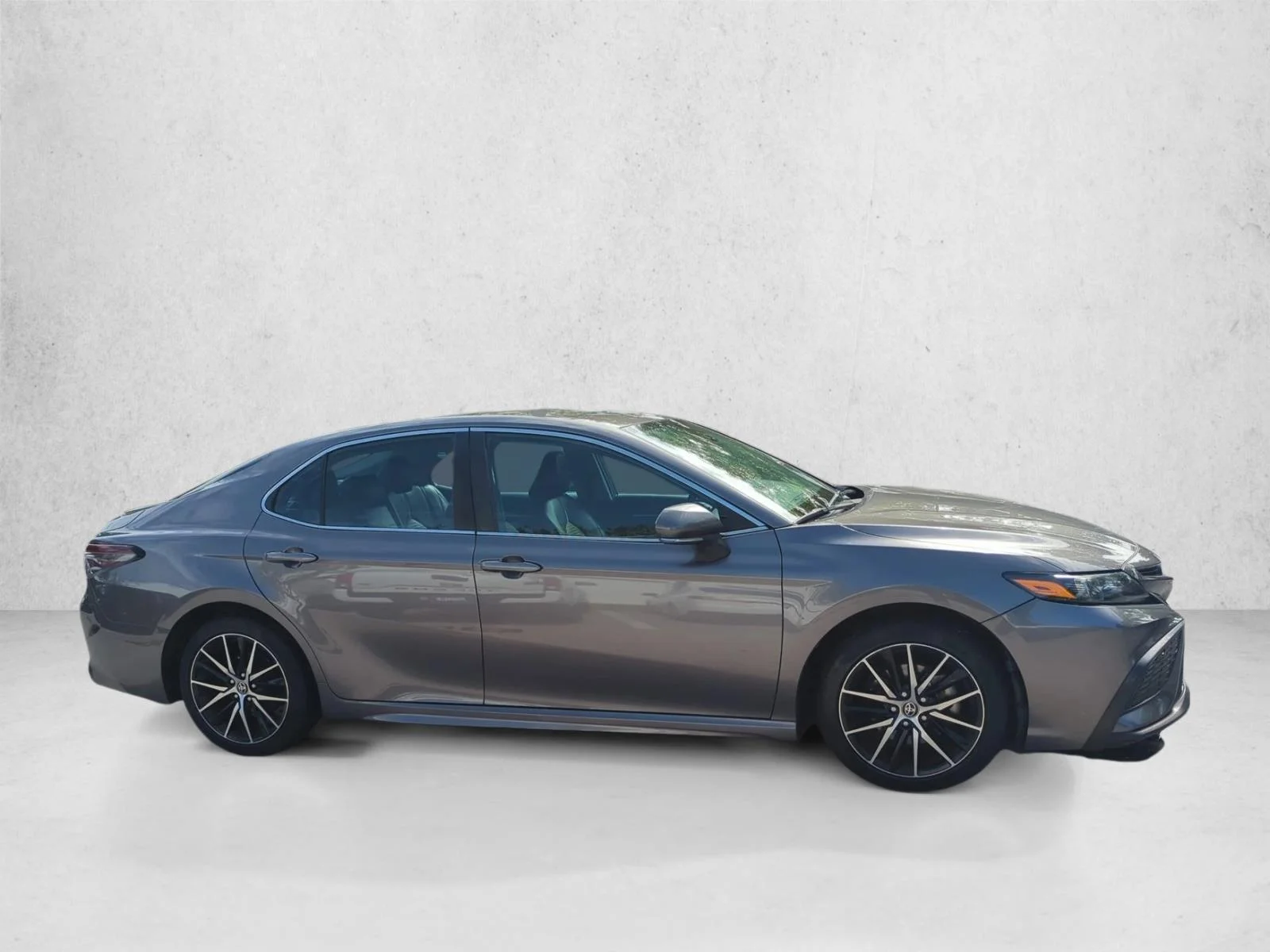 Used 2023 Predawn Gray Mica Toyota SE image 4