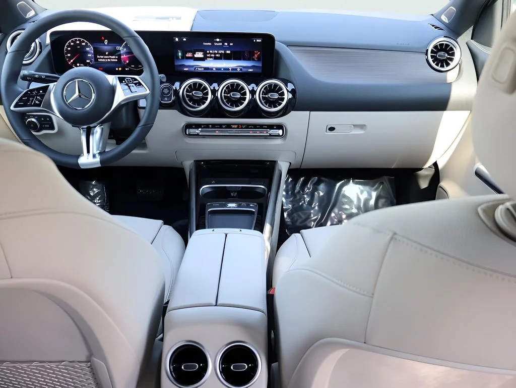 Used 2026 Polar White Mercedes-Benz GLA 250 image 15