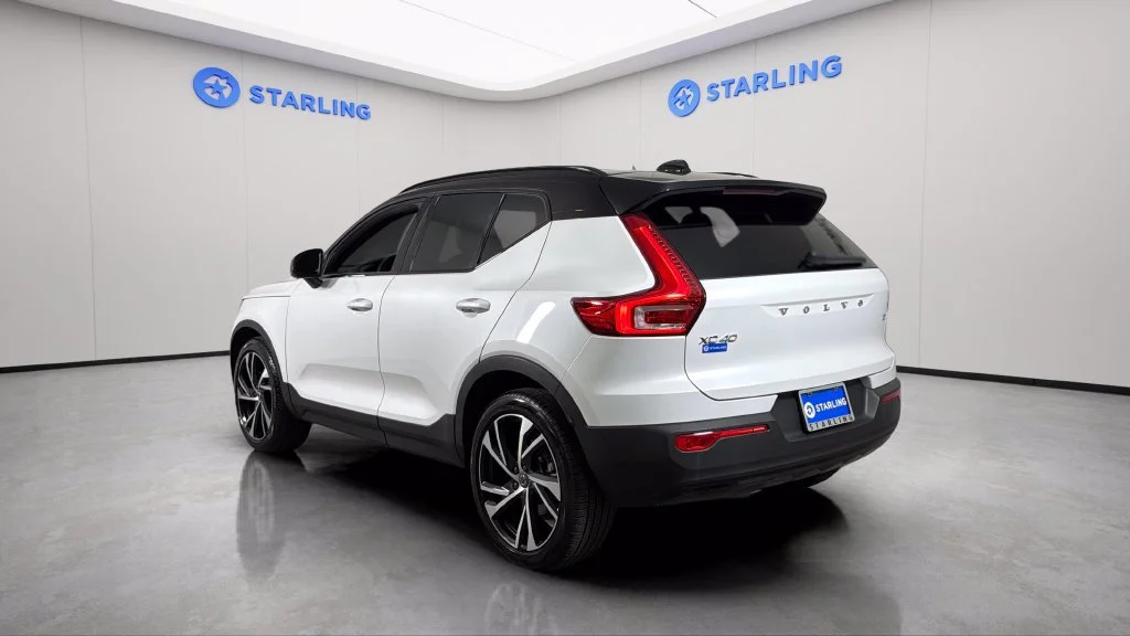 2021 Volvo XC40 R-Design - Photo 5