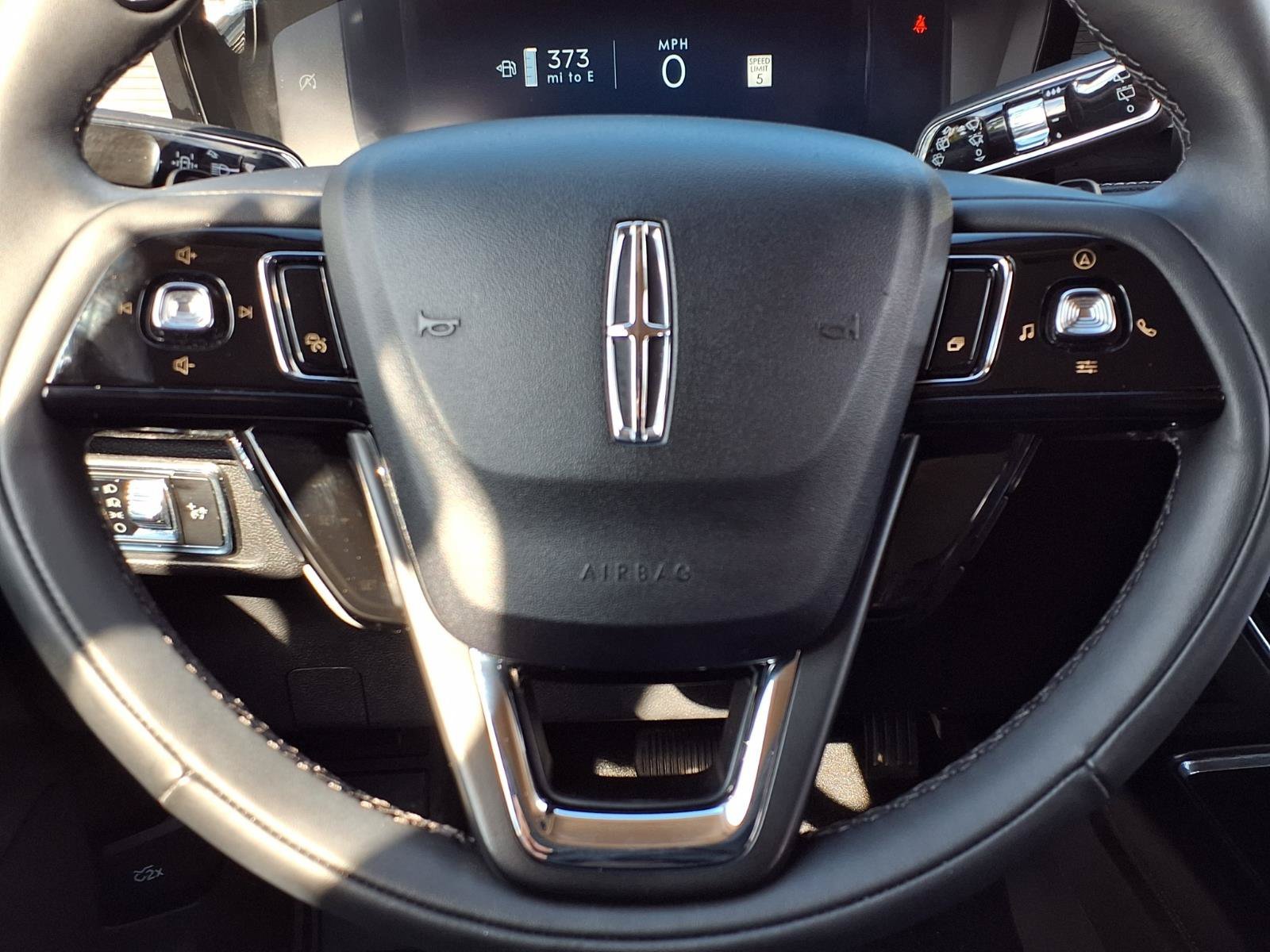 Used 2024 Metallic Lincoln Premiere image 16