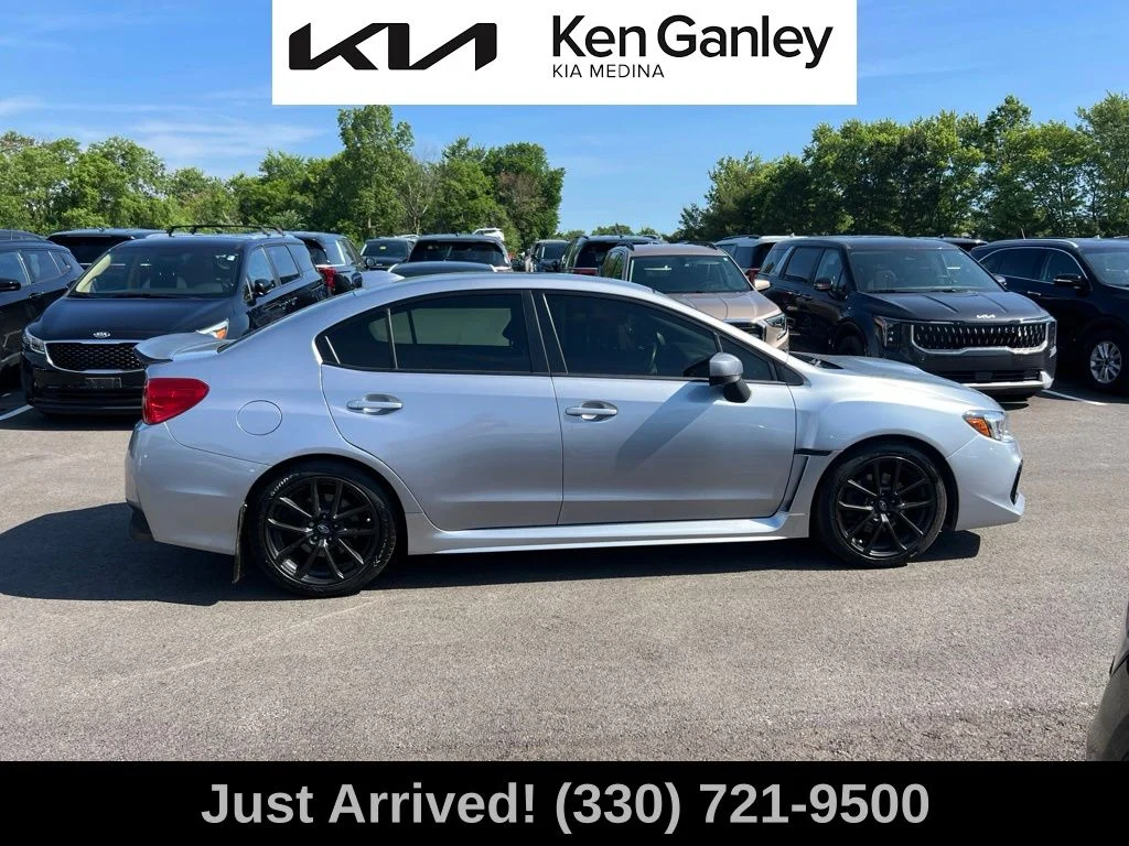 Used 2021 Silver Subaru Limited image 4