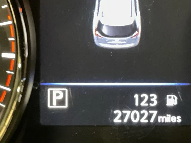 Used 2018 Magnetic Black Nissan SL image 15