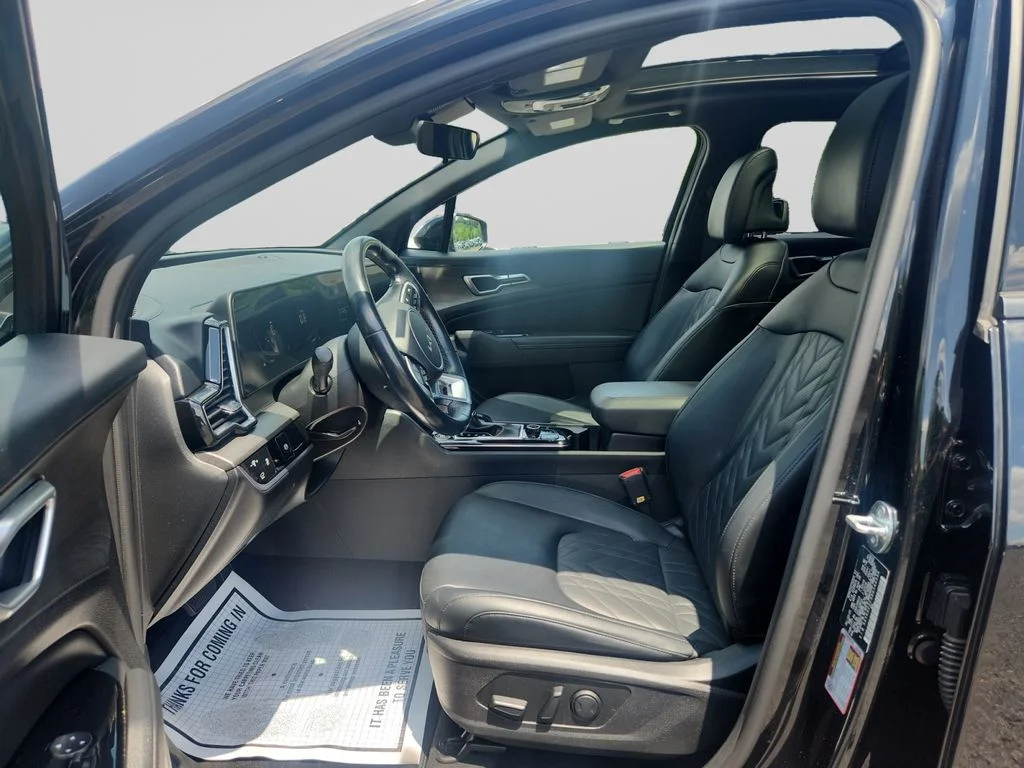 Used 2024 Black Kia X-Line image 10