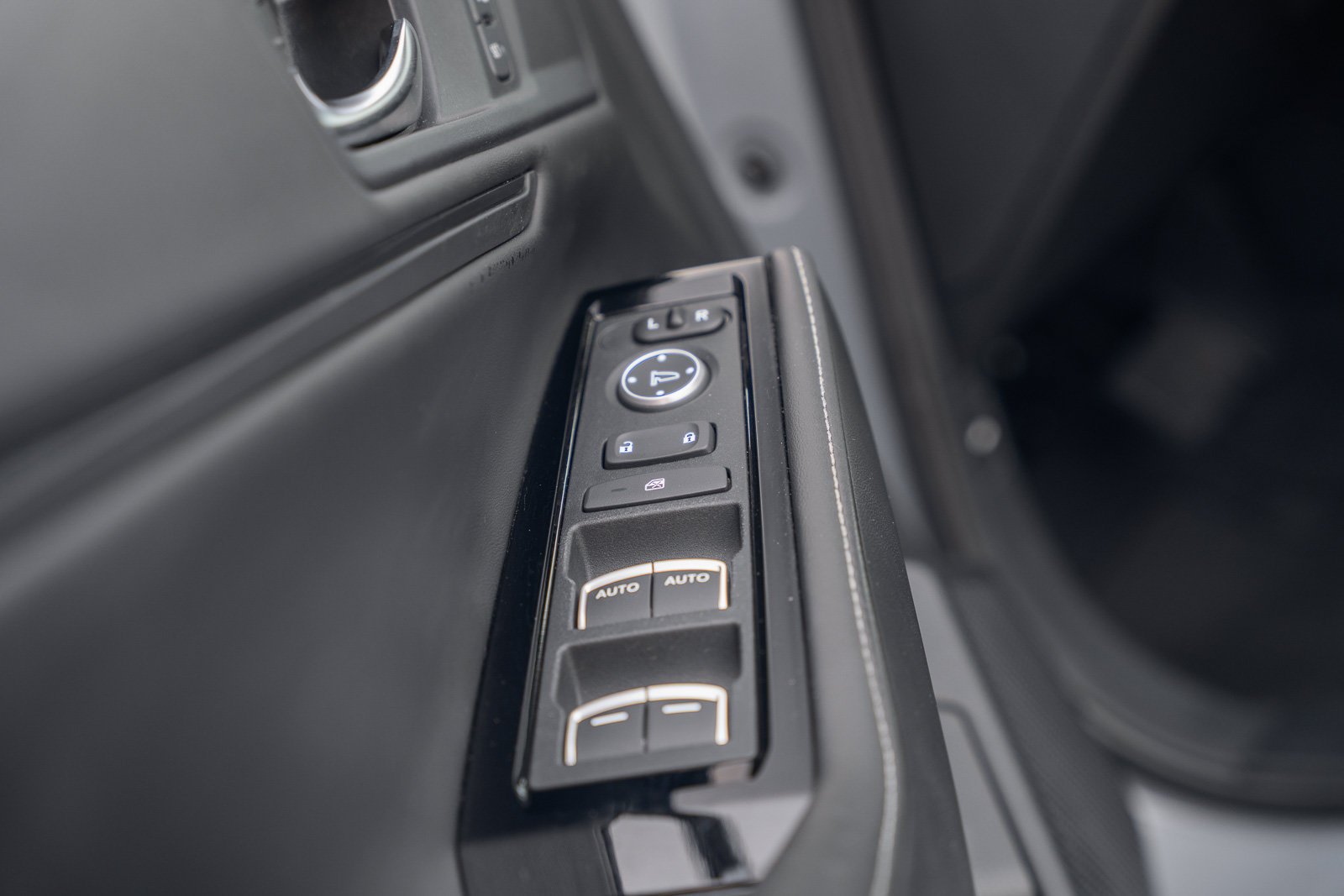 2023 Honda Accord Hybrid Touring - Photo 32