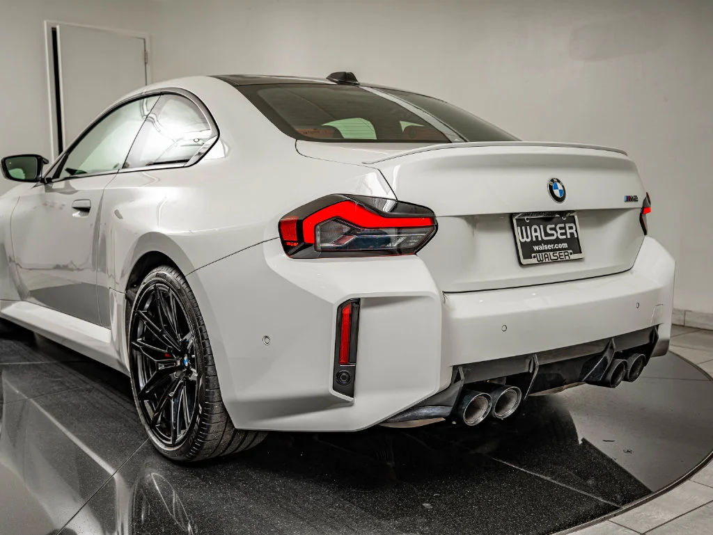 Used 2025 Alpine White BMW  image 22