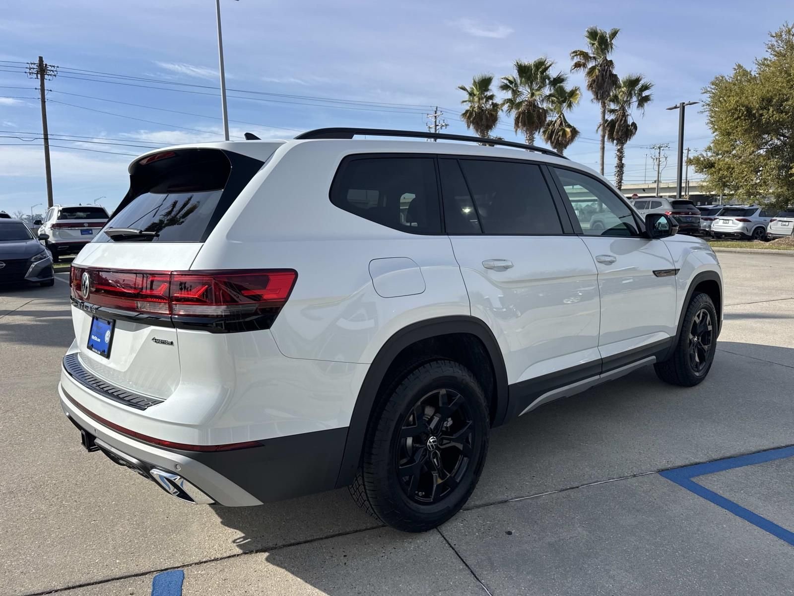 New 2026 White Volkswagen 2.0T Peak Edition image 4