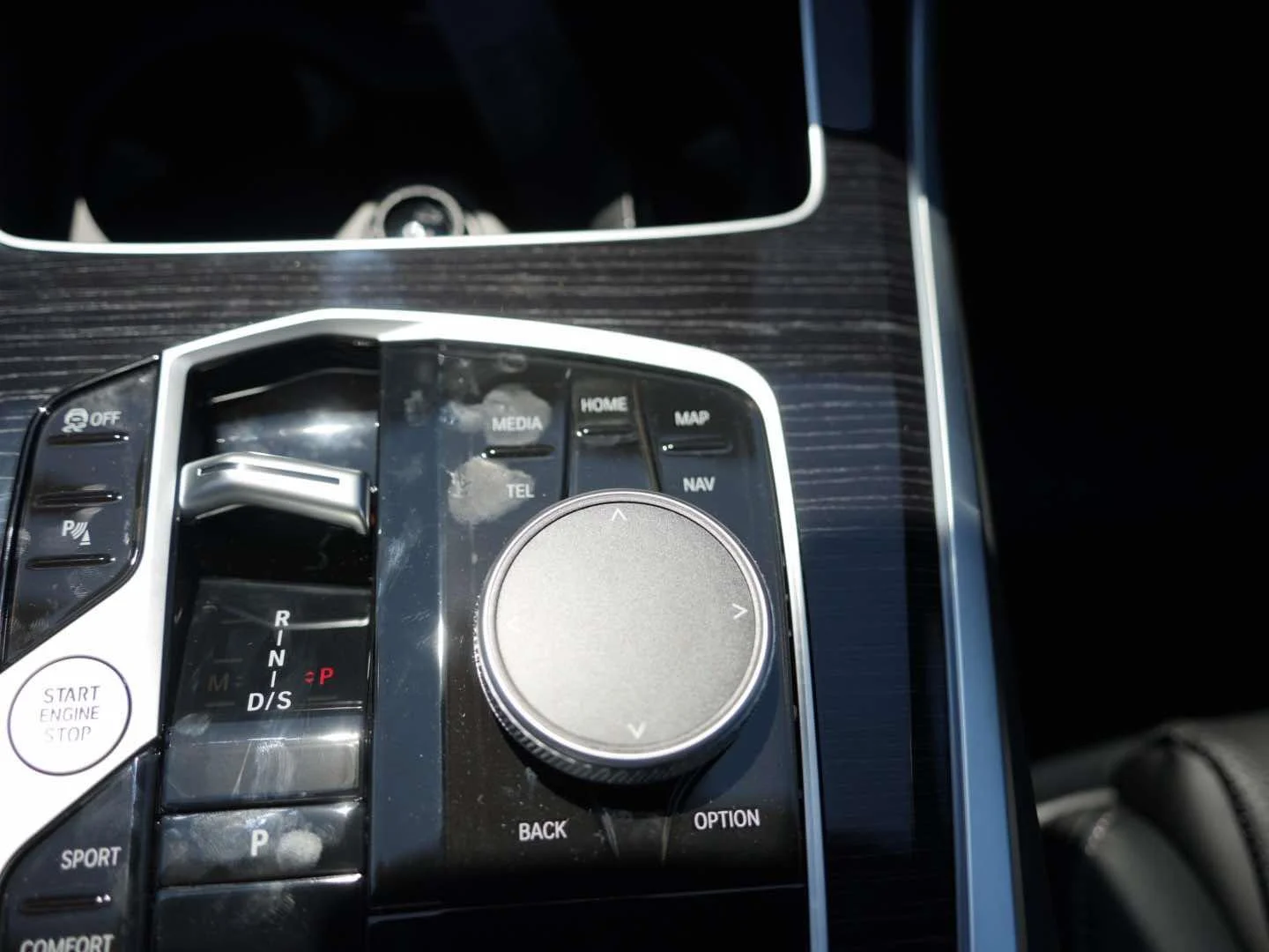 New 2026 Alpine White BMW xDrive40i image 23