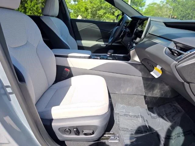 New 2026 Iridium Lexus PREMIUM image 17