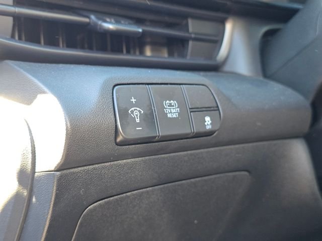 2025 Hyundai Elantra Blue - Photo 23