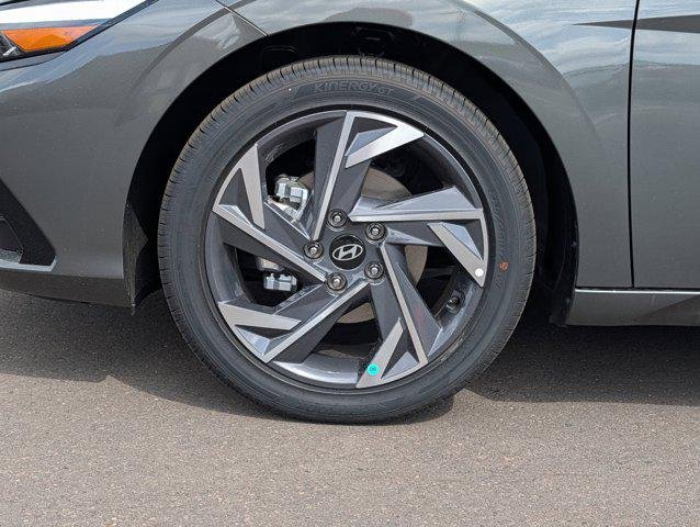 New 2026 Amazon Gray Hyundai Limited image 5