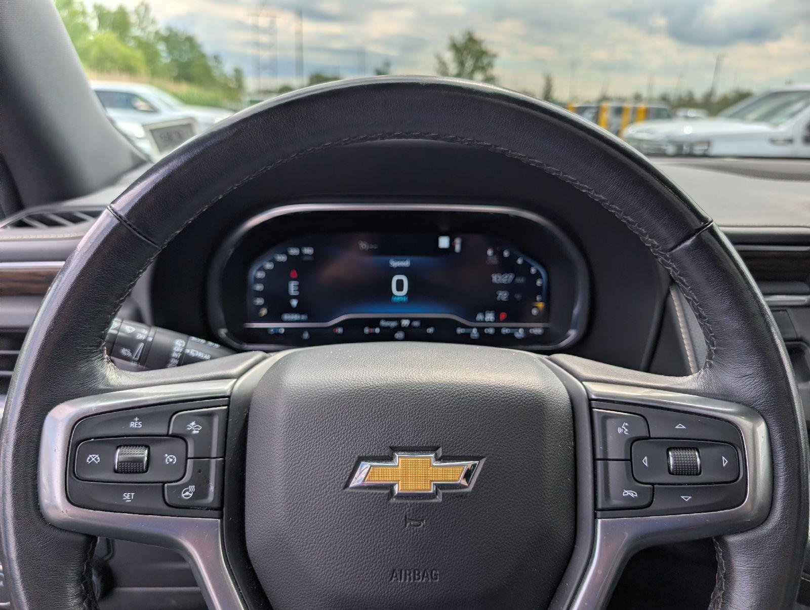 Used 2023 Summit White Chevrolet  image 11