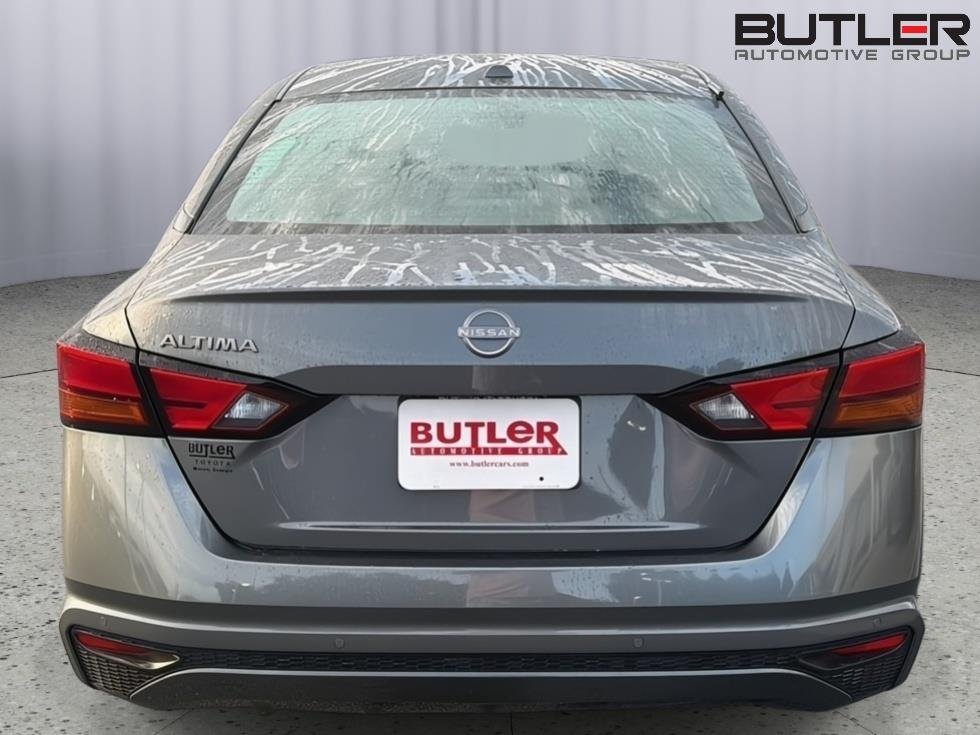 2025 Nissan Altima SV - Photo 5