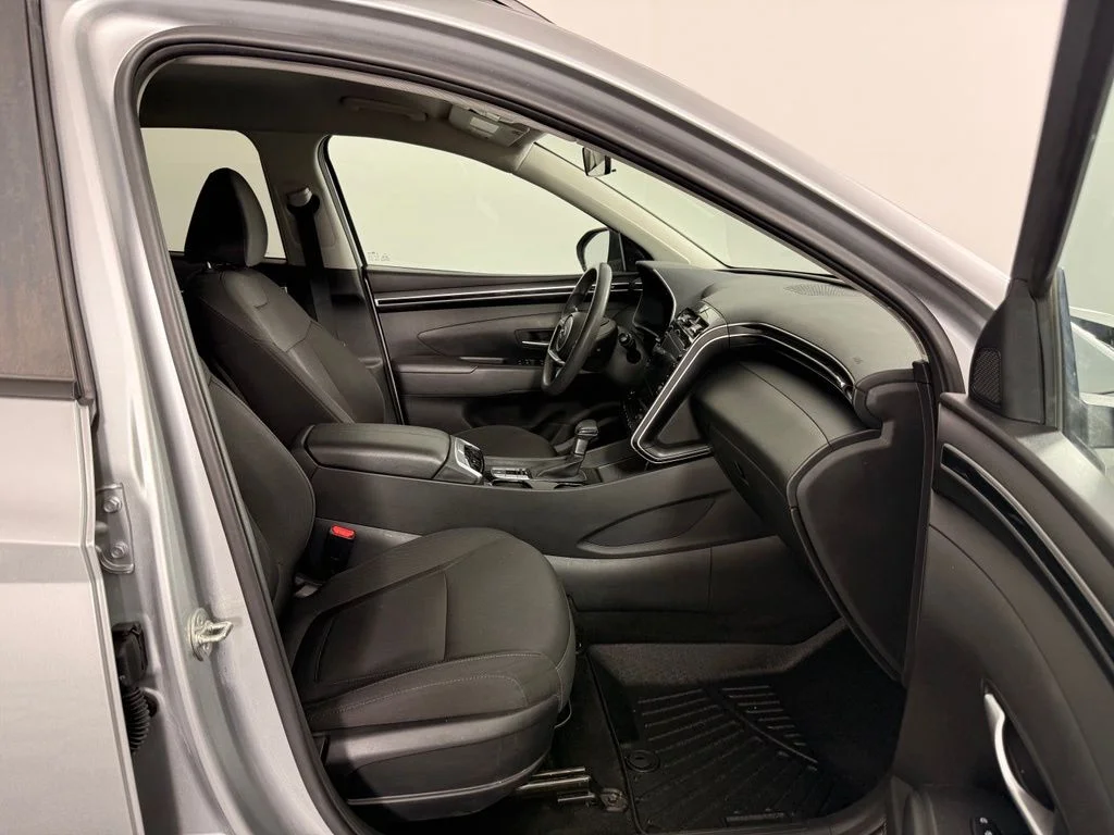 Used 2024 Silver Hyundai SEL image 20