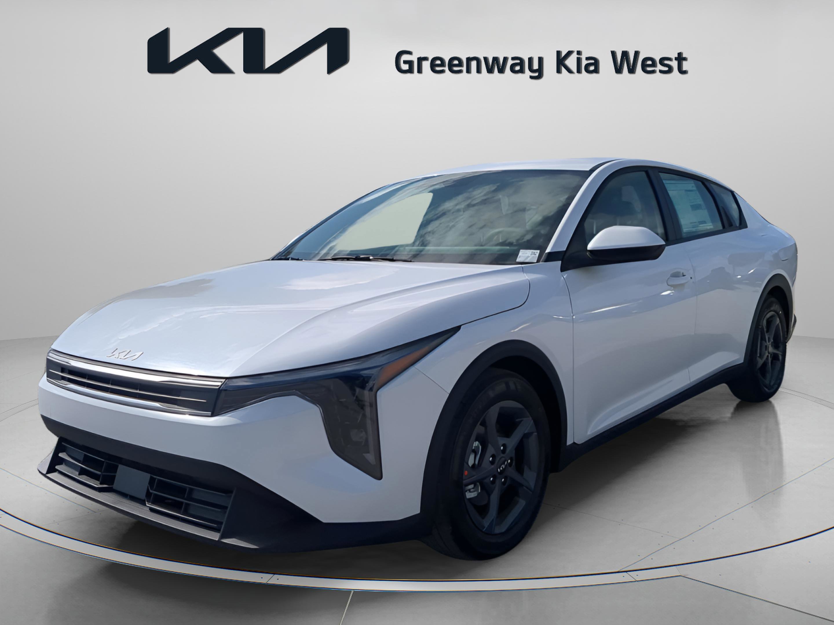 New 2026 Snow White Pearl Kia LXS image 4