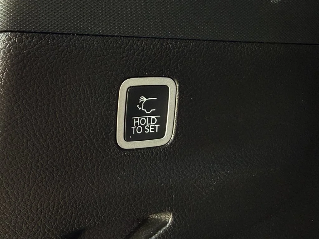 Used 2025 Black Jeep Series II image 12