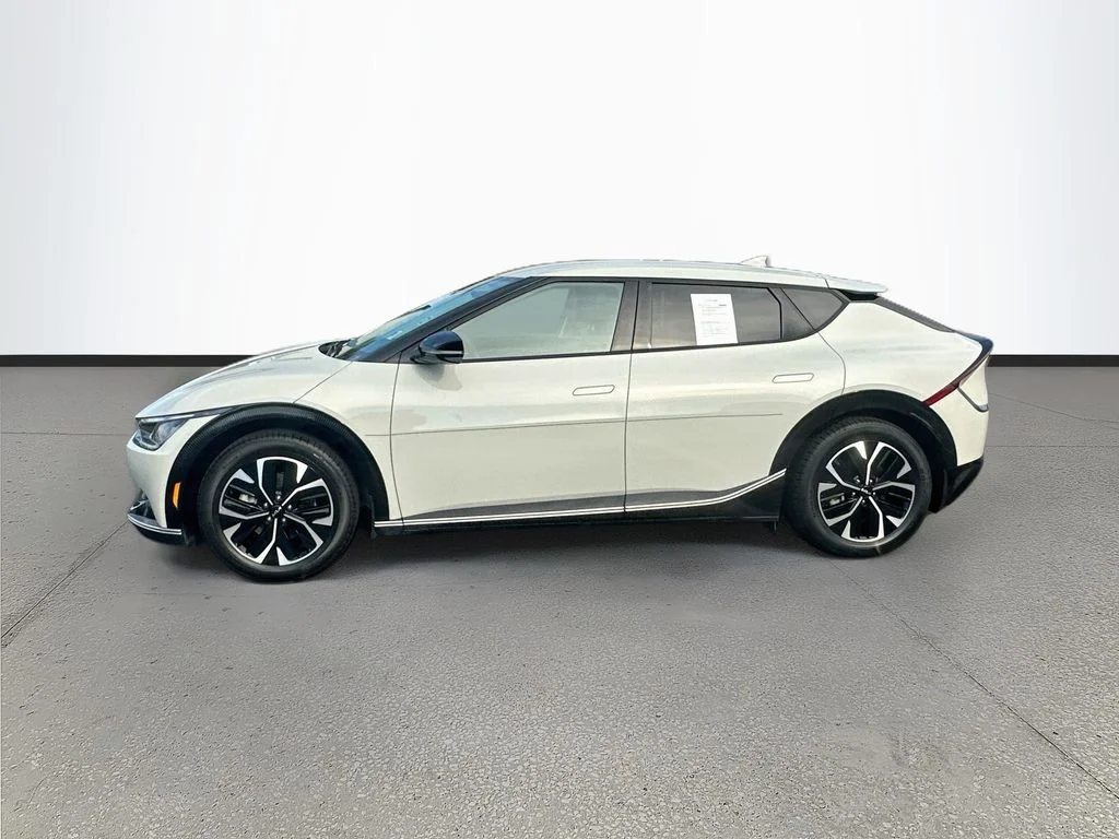 Certified Used 2023  Kia Wind image 4