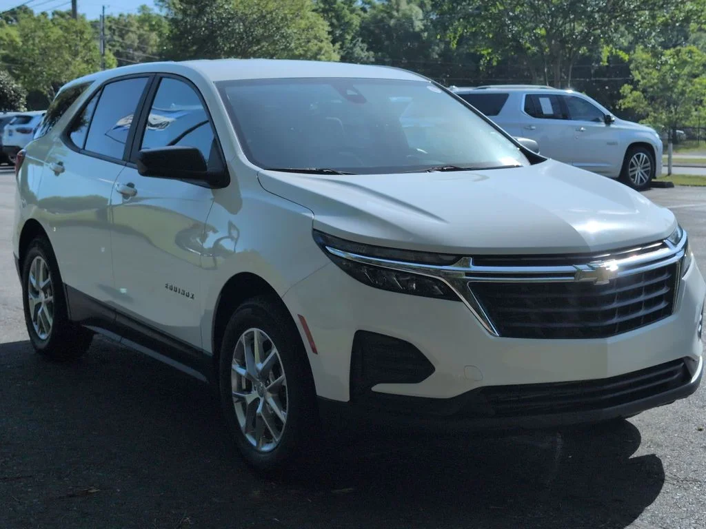 Used 2023 White Chevrolet LS image 7