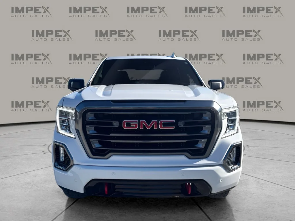 Used 2022 White GMC AT4 image 8