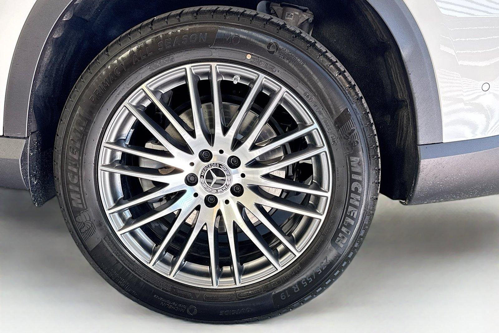 New 2026 Polar White Mercedes-Benz GLC 300 image 29
