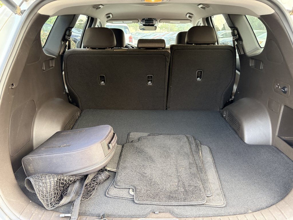 Used 2023 Serenity White Pearl Hyundai SEL Convenience image 17