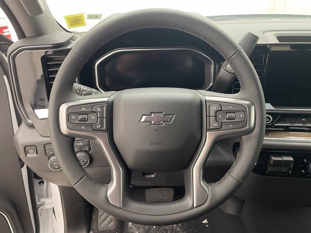 New 2026 Summit White Chevrolet RST image 11