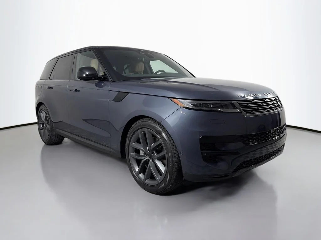 New 2026 Varesine Blue Land Rover SE image 3