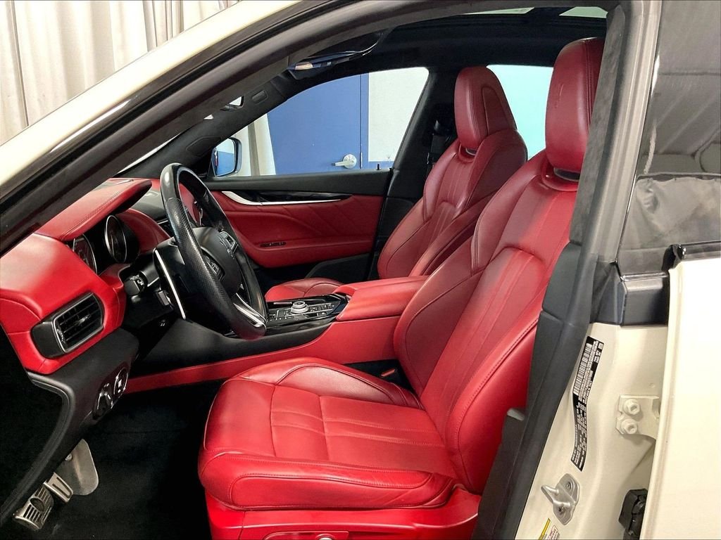 Used 2022 White Maserati Modena image 10