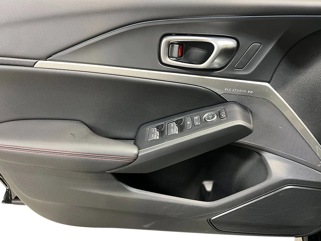 2025 Acura Integra Type S - Photo 17