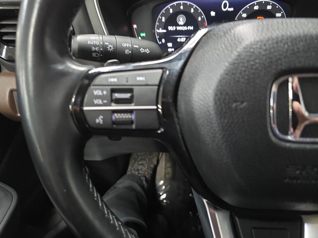 Used 2024 Black Honda Elite image 21