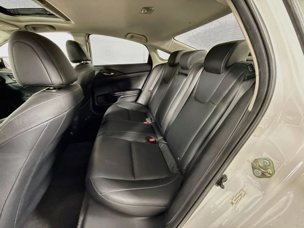 Used 2019 White Orchid Pearl Honda Touring image 26