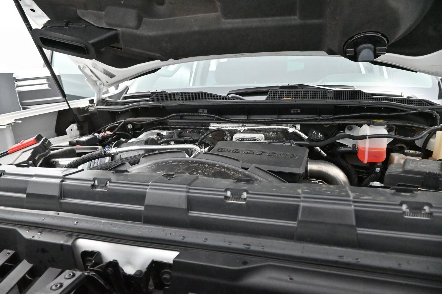 Used 2024 Summit White Chevrolet LTZ image 31