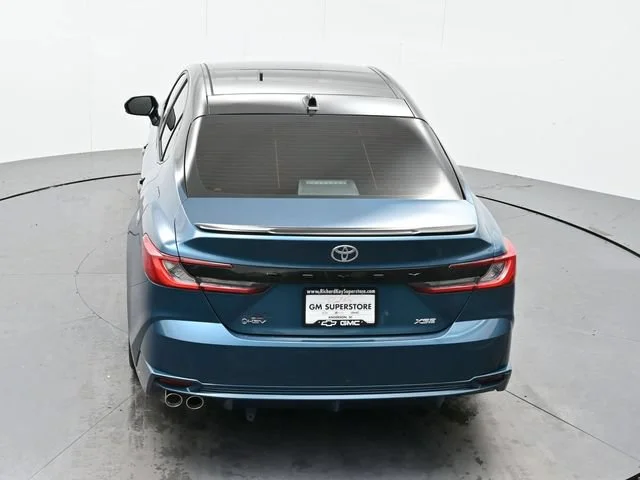 Used 2025 Ocean Gem/midnight Black Metallic Toyota LE image 37
