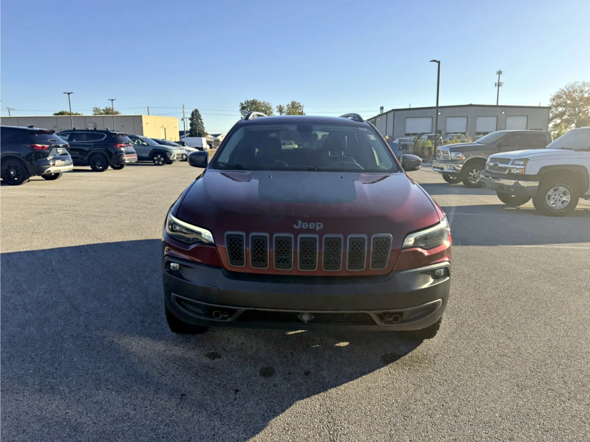 Used 2020 Velvet Red Pearlcoat Jeep Trailhawk image 15