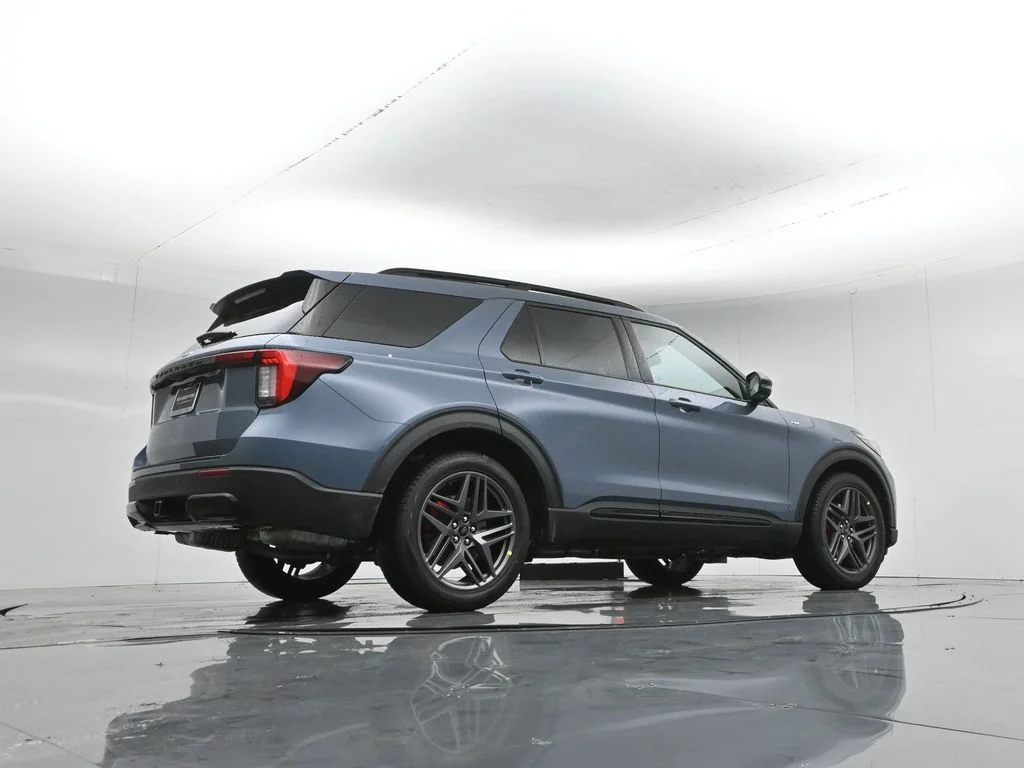New 2026 Vapor Blue Metallic Ford ST-Line image 48