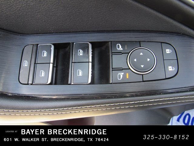 Used 2021 Gray Nissan Platinum image 19