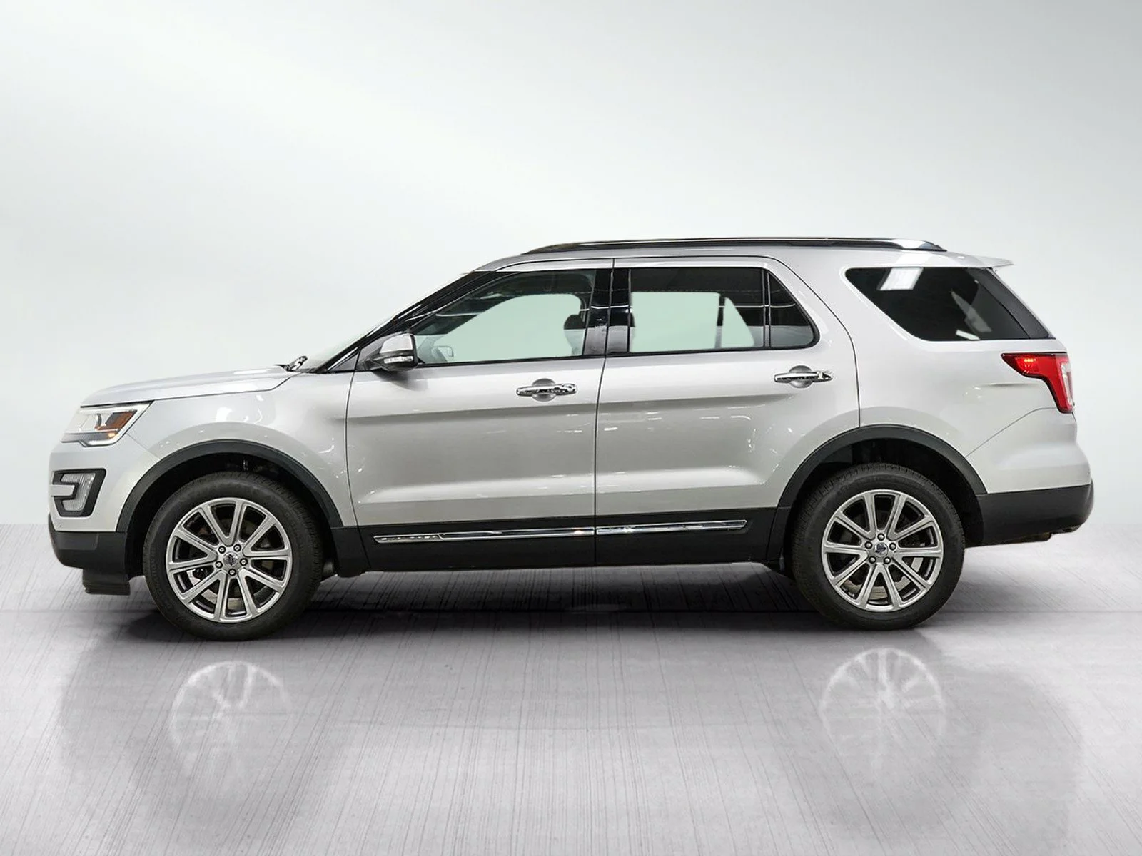 Used 2017 Ford Explorer Limited with VIN 1FM5K8F88HGC69356 for sale in Hopkins, Minnesota