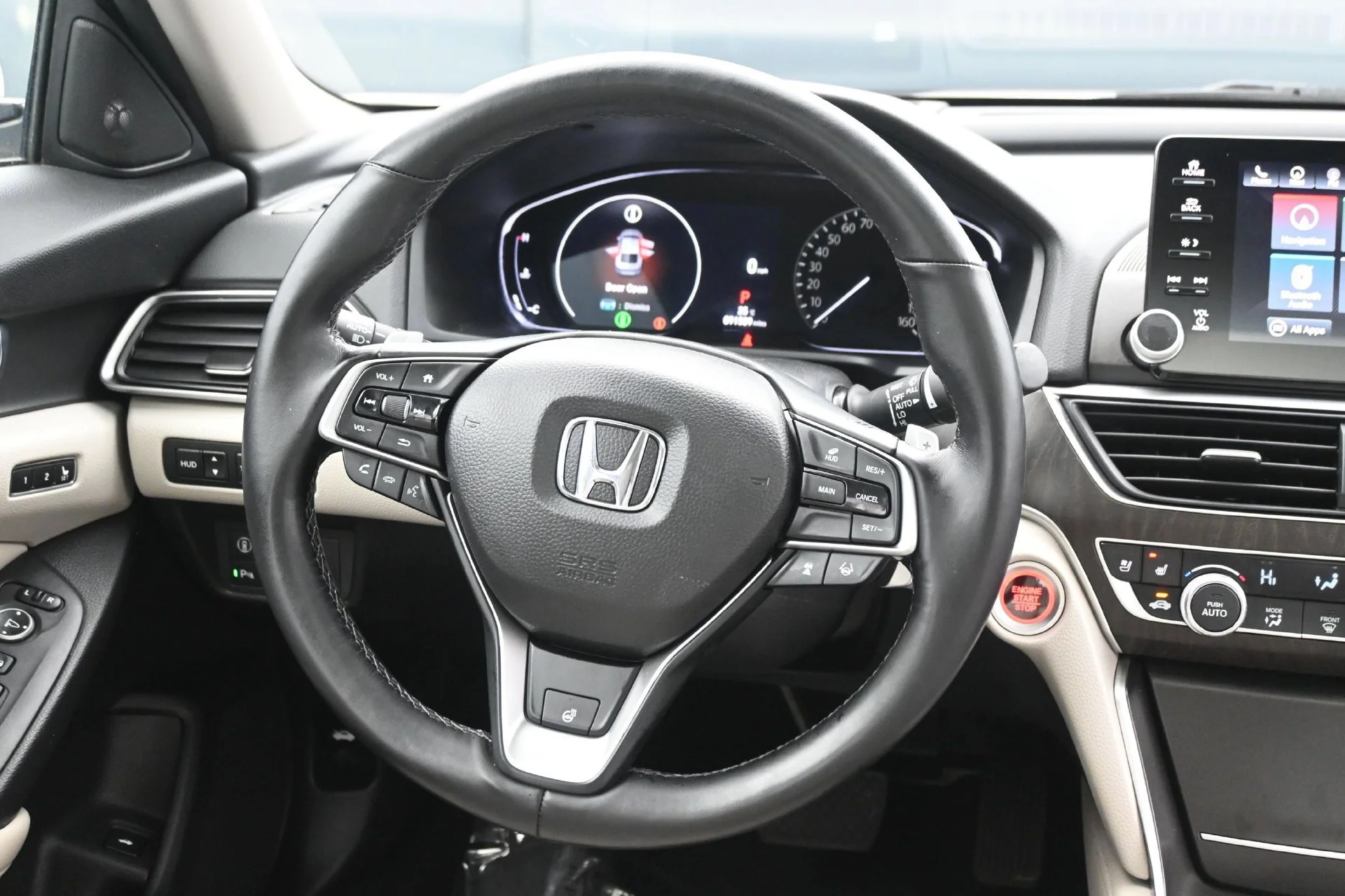 Used 2019 White Honda Touring 2.0T Auto image 17