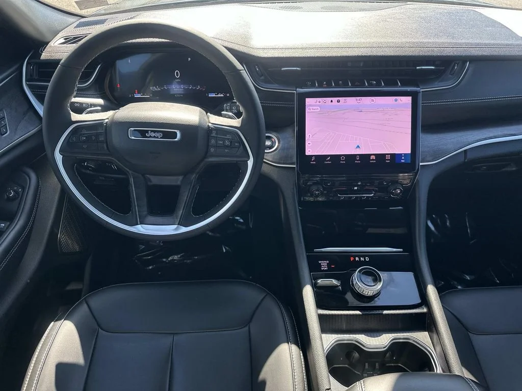 Used 2025 Gray Jeep Limited image 18