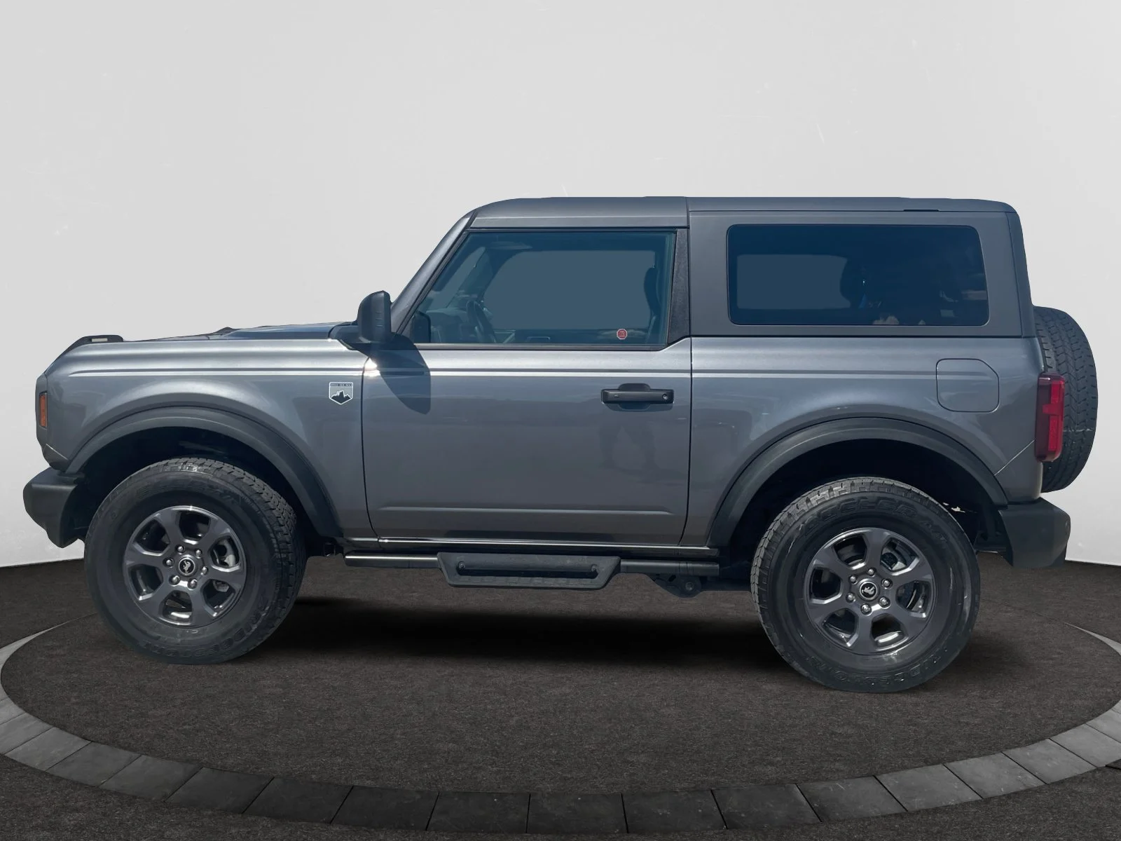 Used 2024 GRAY Ford BIG BEND image 2