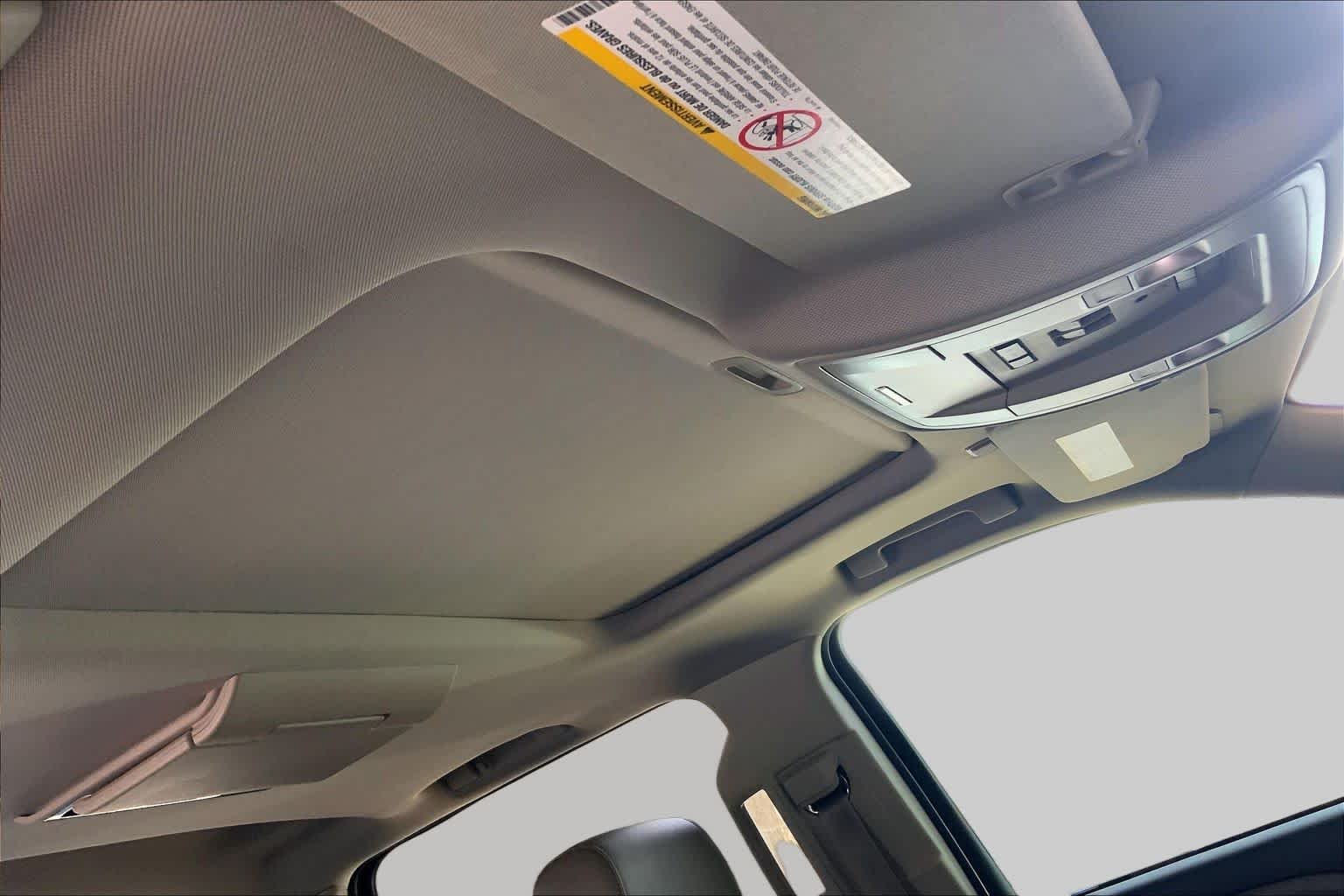 Used 2015 Black Chevrolet LTZ image 13