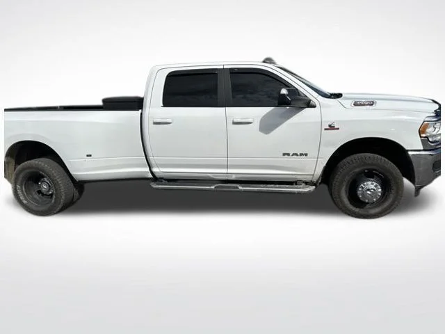 Used 2021 White Ram Big Horn image 9