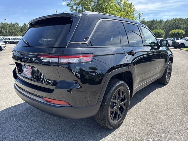 New 2026 Black Jeep Altitude image 7
